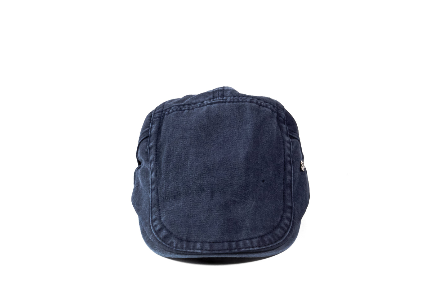Washed Flat Cap – Timeless Style Meets Casual Comfort